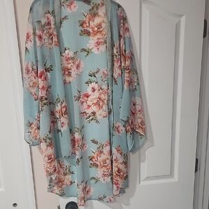 5 /$20 Floral Kimono Cardigan